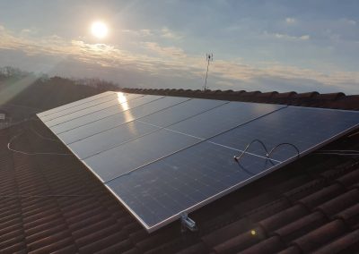 Instalación de placas solares para una vivienda unifamiliar en Donostia-San Sebastián