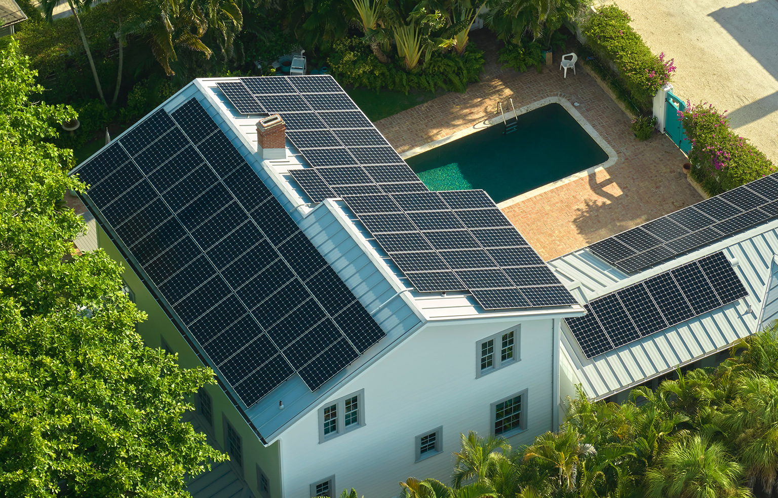 Cómo instalar paneles solares en casa: lo que debes saber
