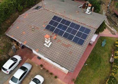 Instalación de placas solares para vivienda unifamiliar en Berriz